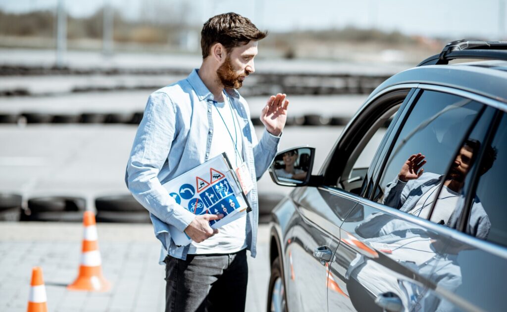 Novices et jeunes conducteurs : quelle option d'assurance ?